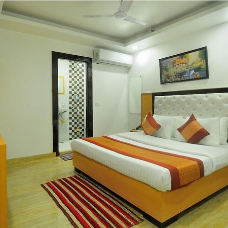 Hotel Noida Delight 外观 照片