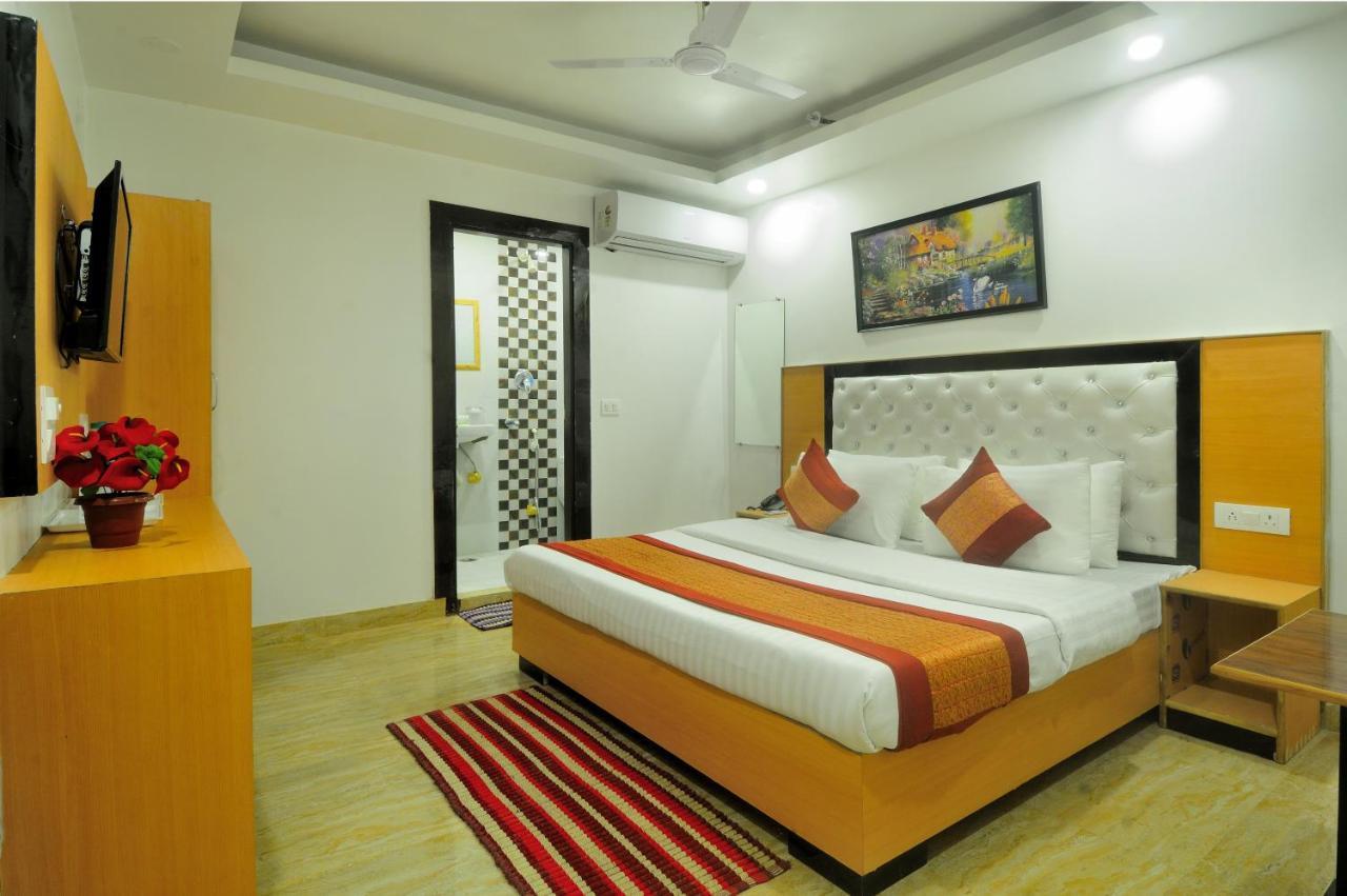 Hotel Noida Delight 外观 照片