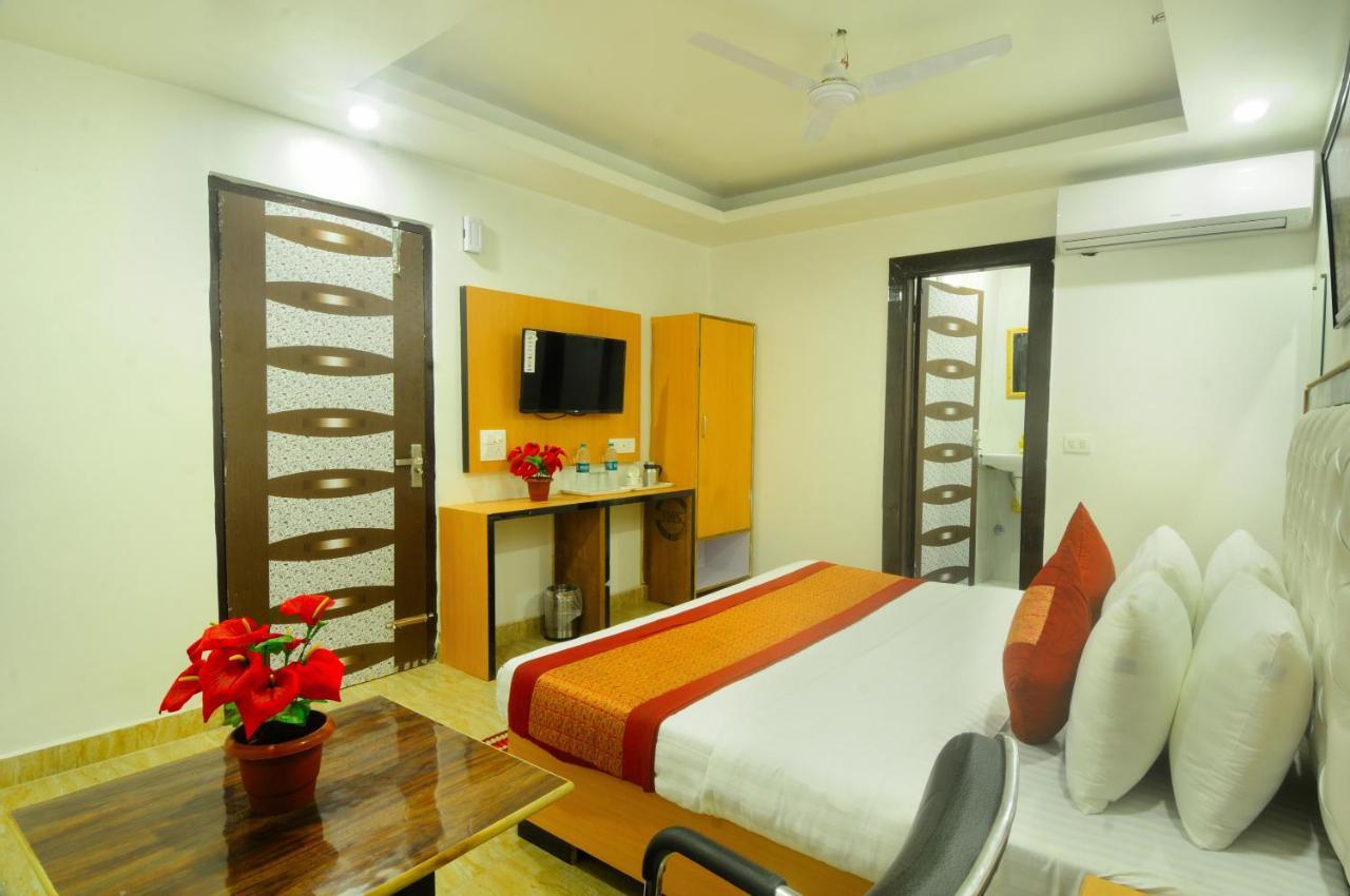 Hotel Noida Delight 外观 照片