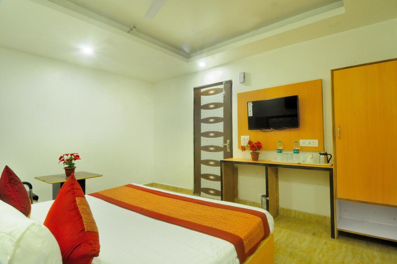 Hotel Noida Delight 外观 照片