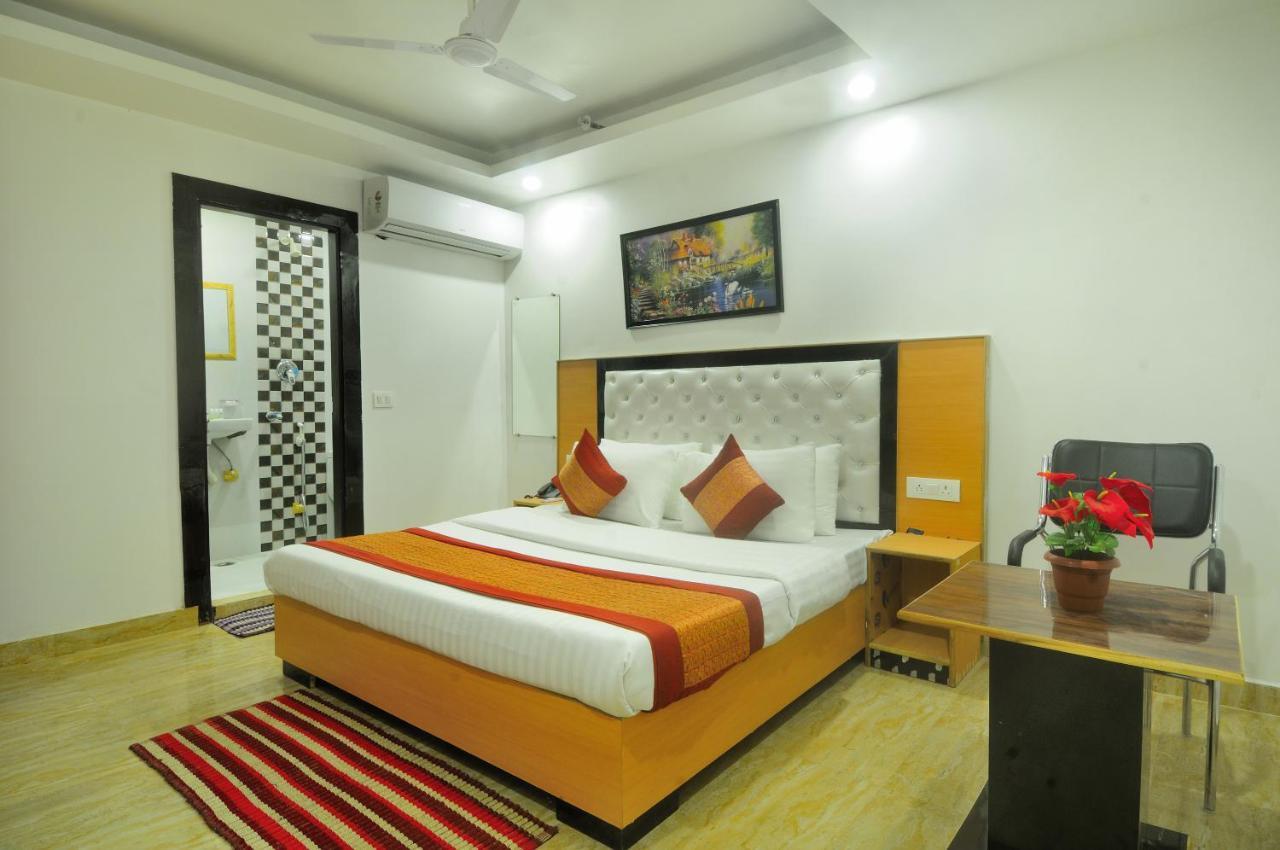 Hotel Noida Delight 外观 照片