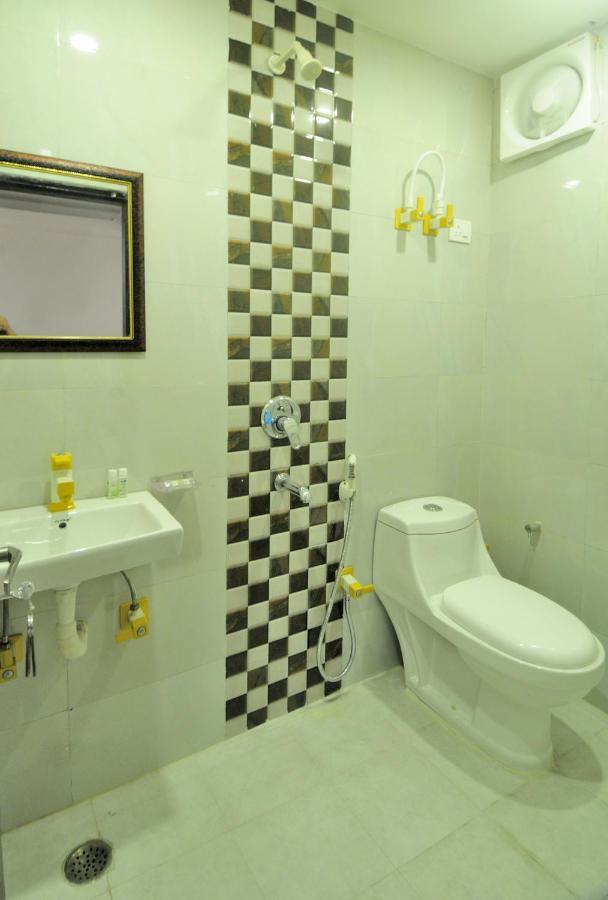 Hotel Noida Delight 外观 照片